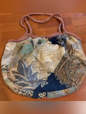 Patchwork Quilted Tote Bag in Blue, Cream & Pink - Unbranded